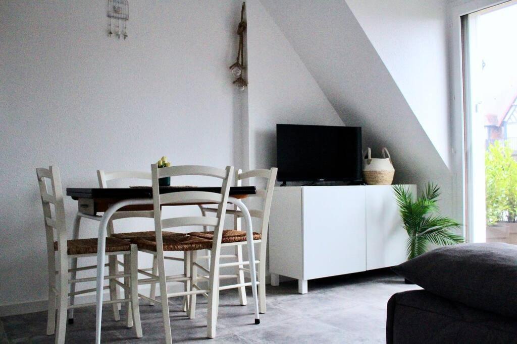 Cabourg, Appartement T2 Acces Direct Mer Zewnętrze zdjęcie